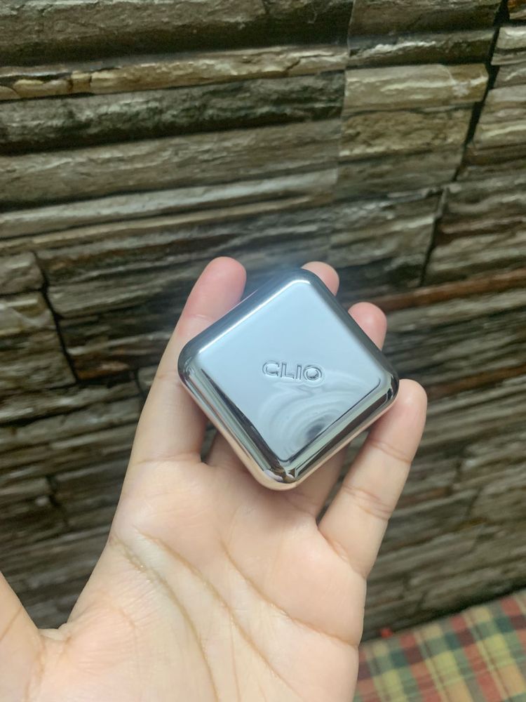 Clio Essential LipCheek Tap
