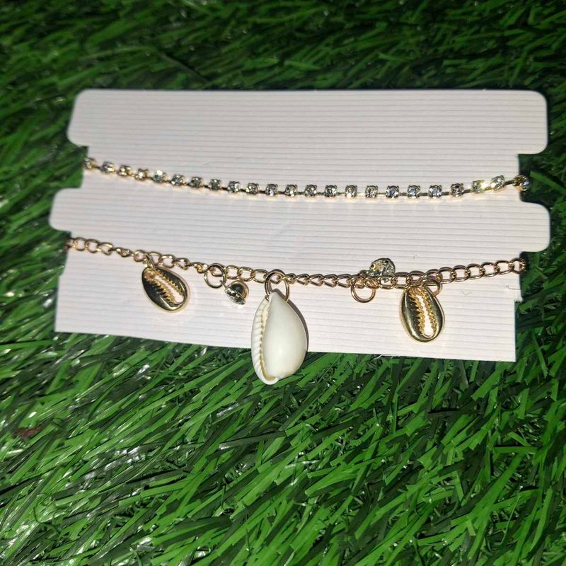 Shell Charm Layered Anklet Set