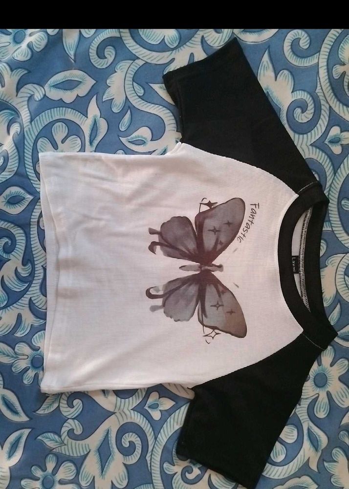 Butterfly Graphic Tee and jeans combo