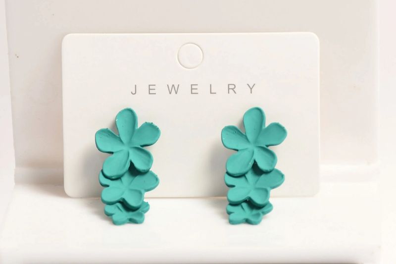 Flowers Artificial Jewellery - Stud