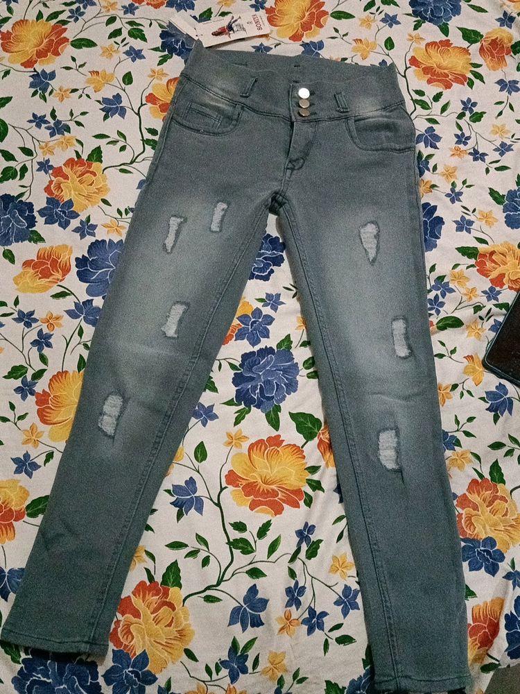Brand New Ripped Jeans 👖it&#39;s Looking Little Odd Because Of My Bad Camera And Lighting But Is Has Very Nice Colour