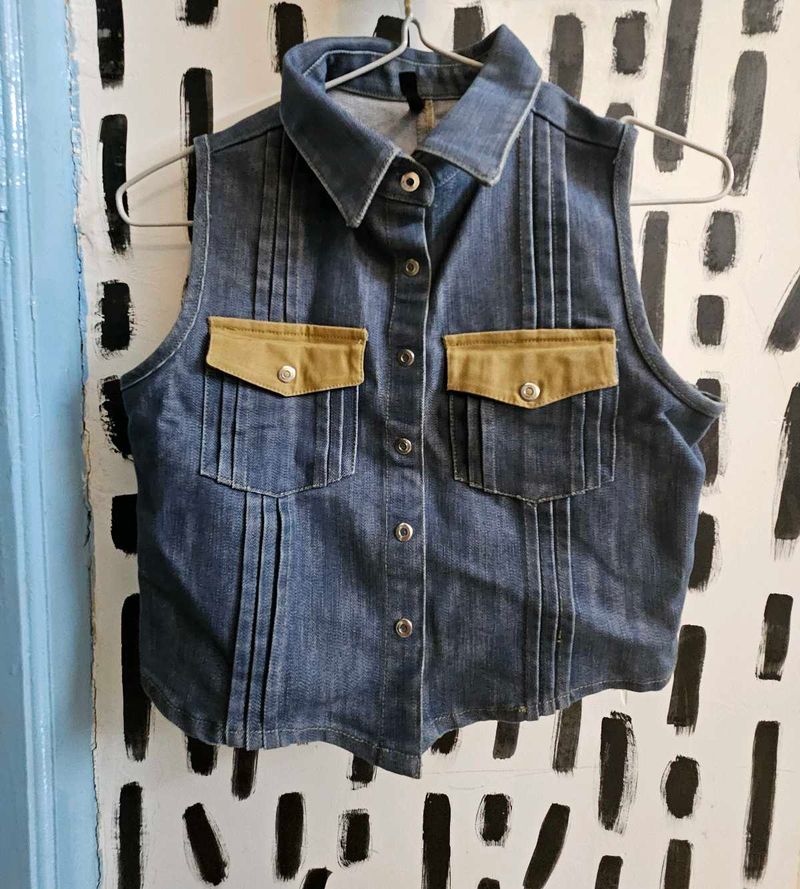 Sleeveless Denim Button-Up Top