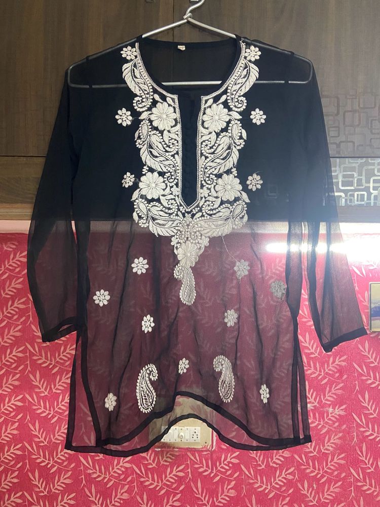 Women’s Embroidery Lucknowi Chikankari Kurti