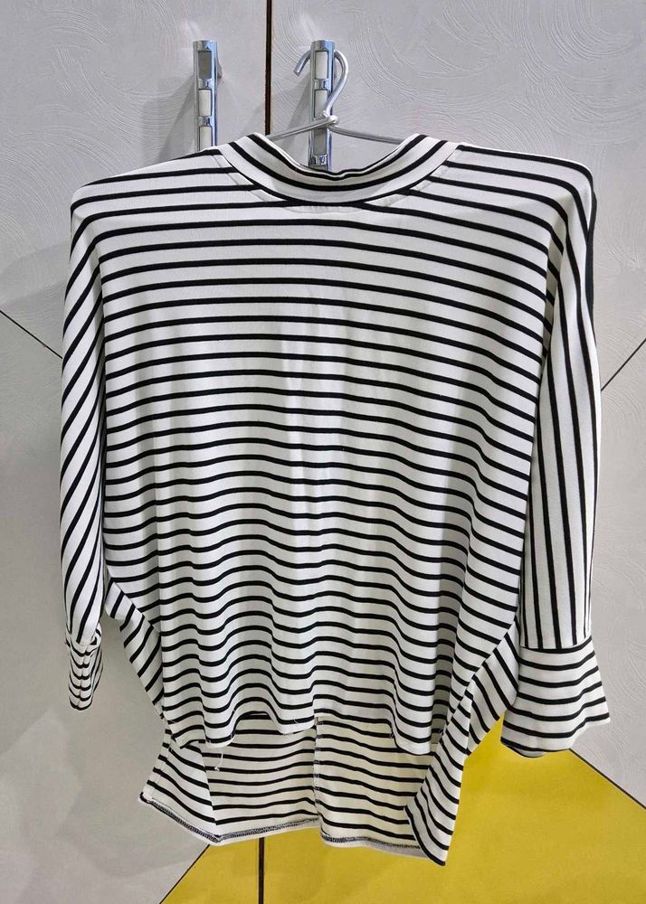 Black And White Top