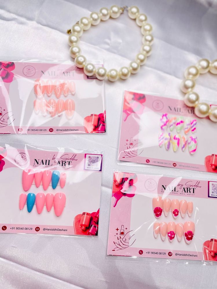 Press-On Nail Set