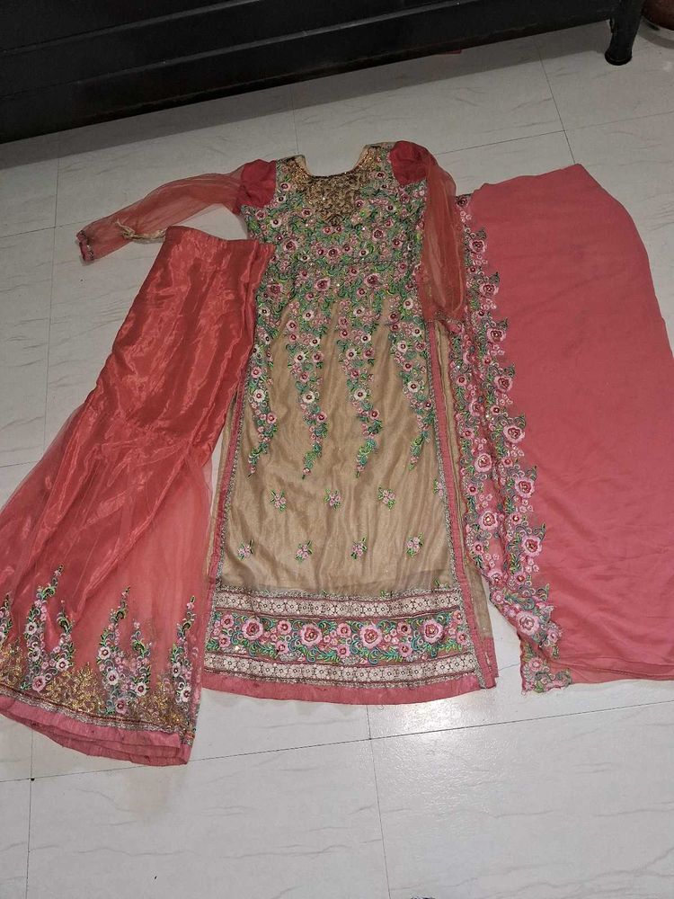 Elegant Embroidered Salwar Kameez