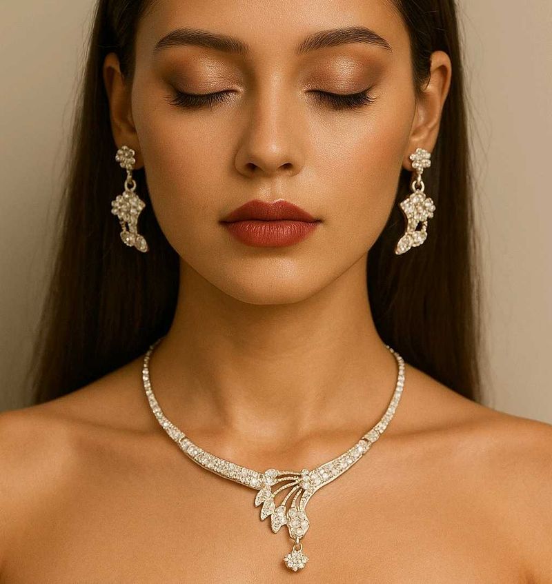 White Stone Jewellery Set