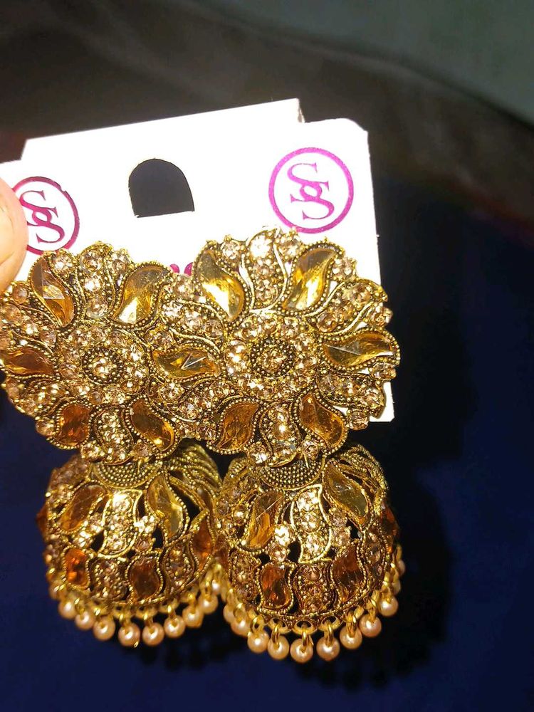 Gorgeous Gold-toned Jhumka Earrings