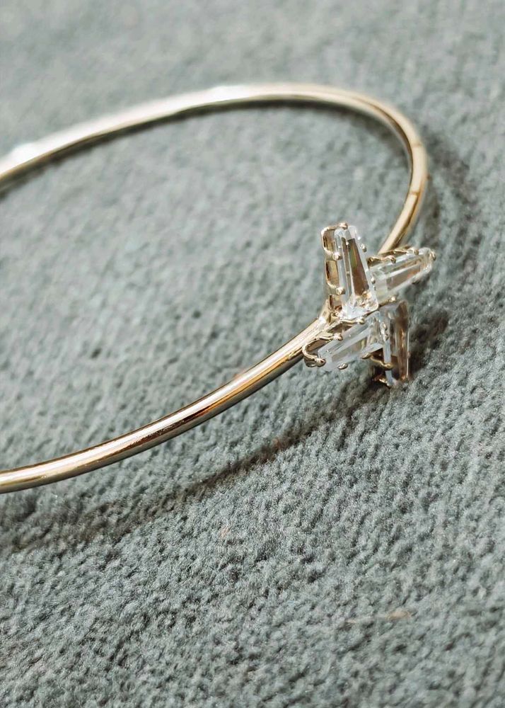 Crystal Star Bangle