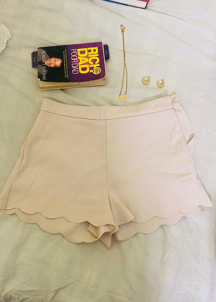 H&amp;M Shorts ( Waist 28)