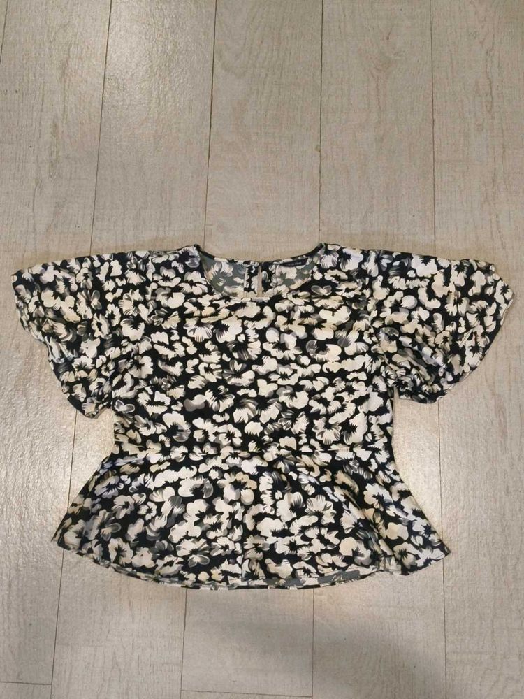 Floral peplum top