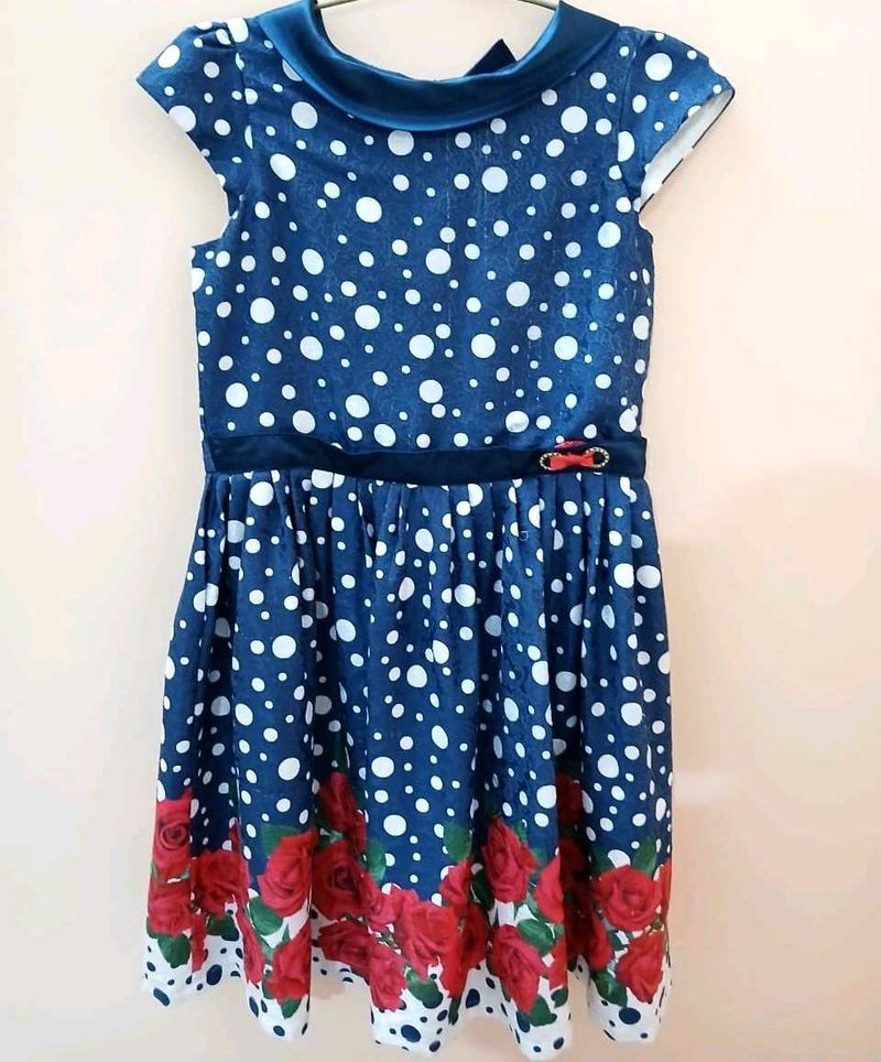 Girl&#39;s Polka Dot Dress