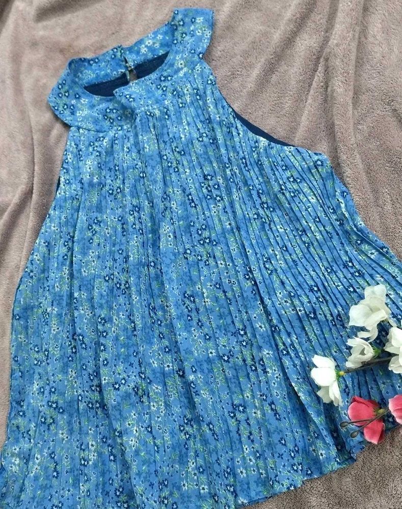 New-Blue Floral Halter Neck Top