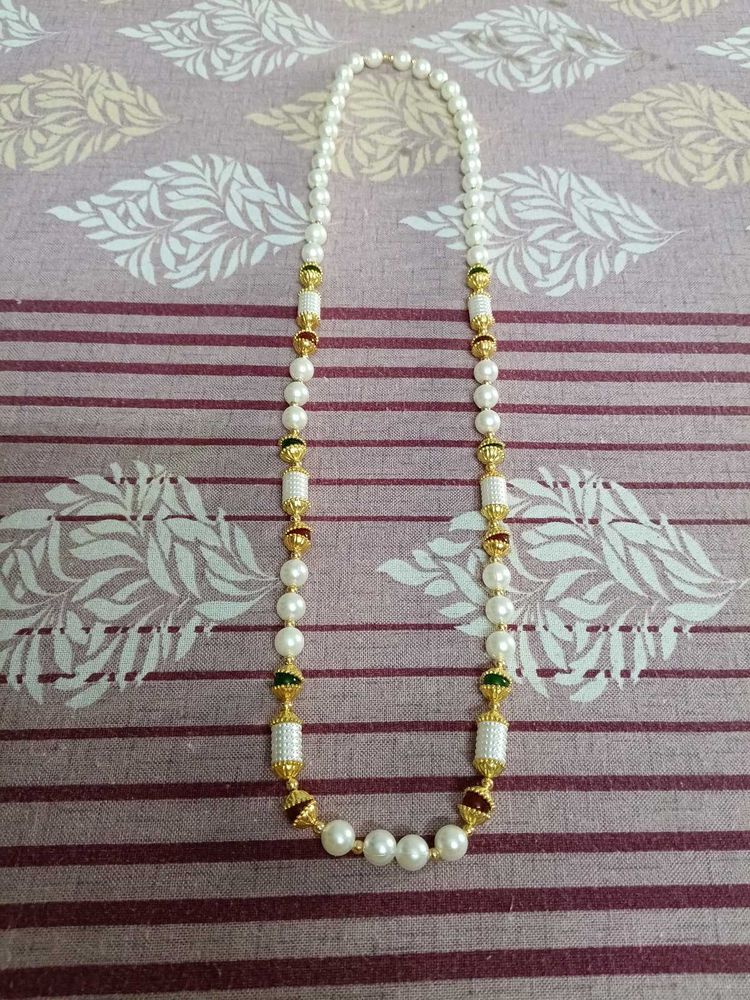 Elegant Pearl Necklace