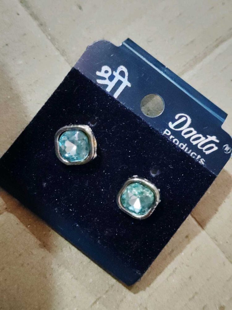 Beautiful Earrings Tops❤️