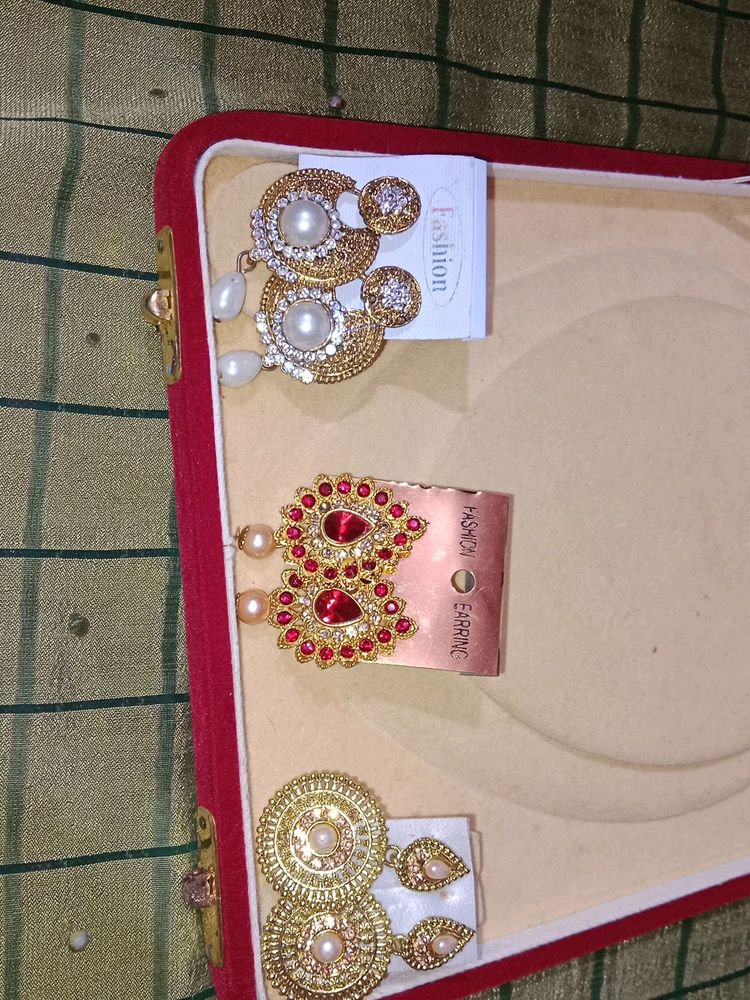 New Golden Earrings Combo