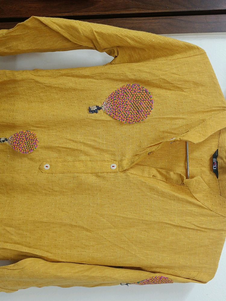 Yellow Kurta With Hot Air Balloon Design