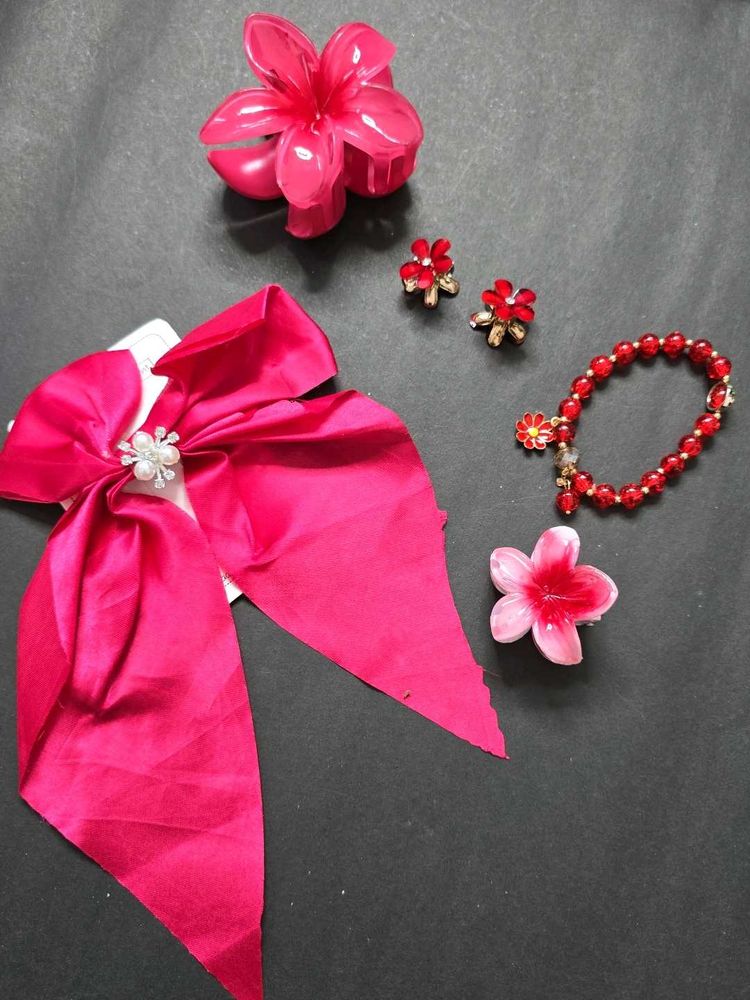 Red Accessory Set