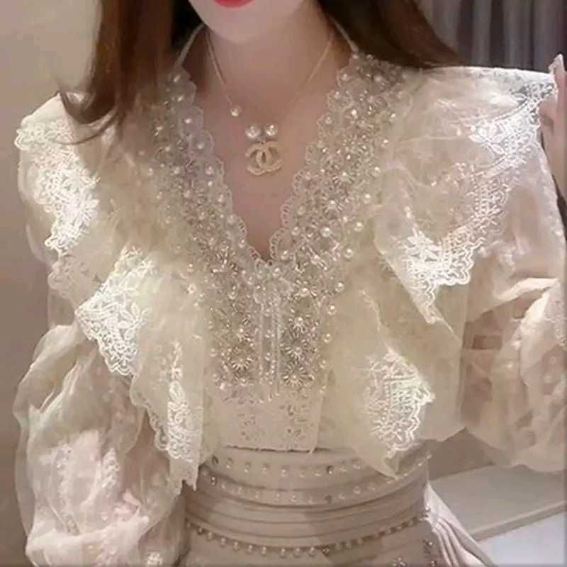 Heavy Industry Beaded Rufle Lace Spring V-neck Top