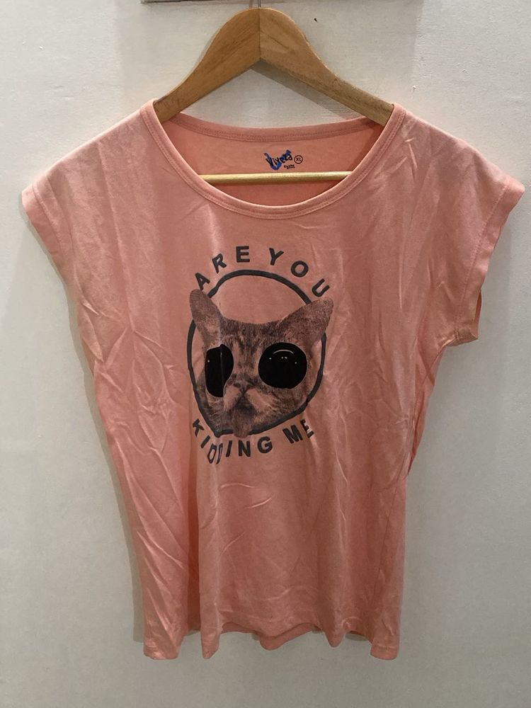 Cute Cat Graphic T-Shirt