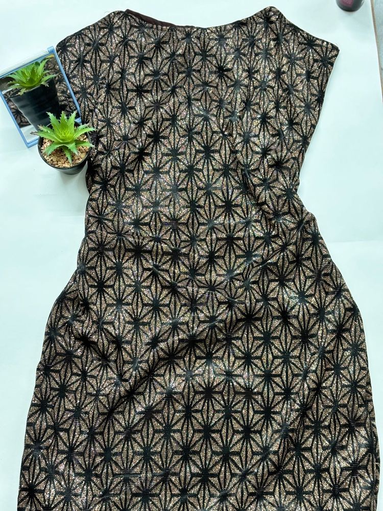 Elegant Patterned Party Dress