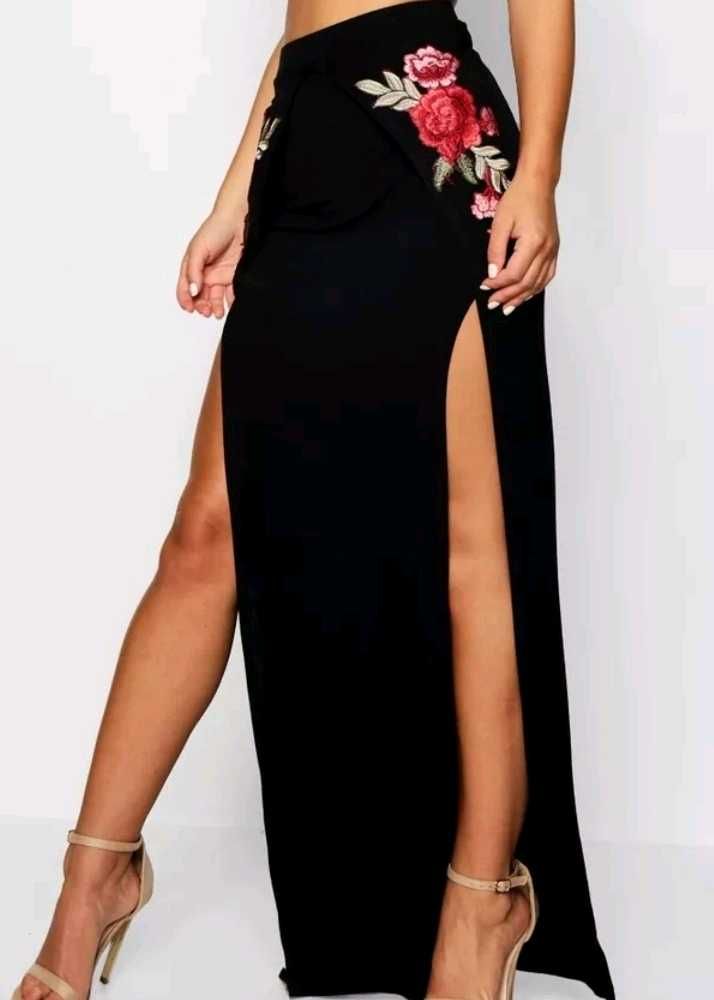 Chinese Embroidered Two Slit Long Skirt