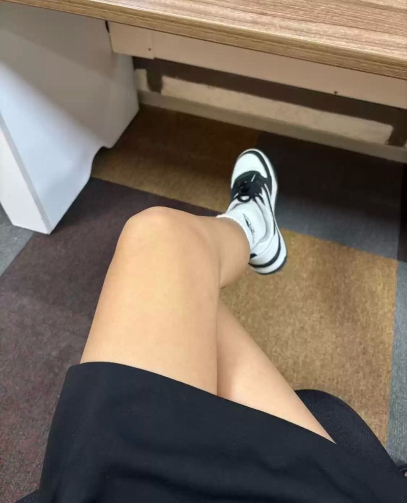 Women solid Lace-up Sneakers