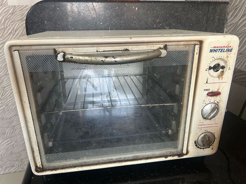 Maharaja Whiteline Oven