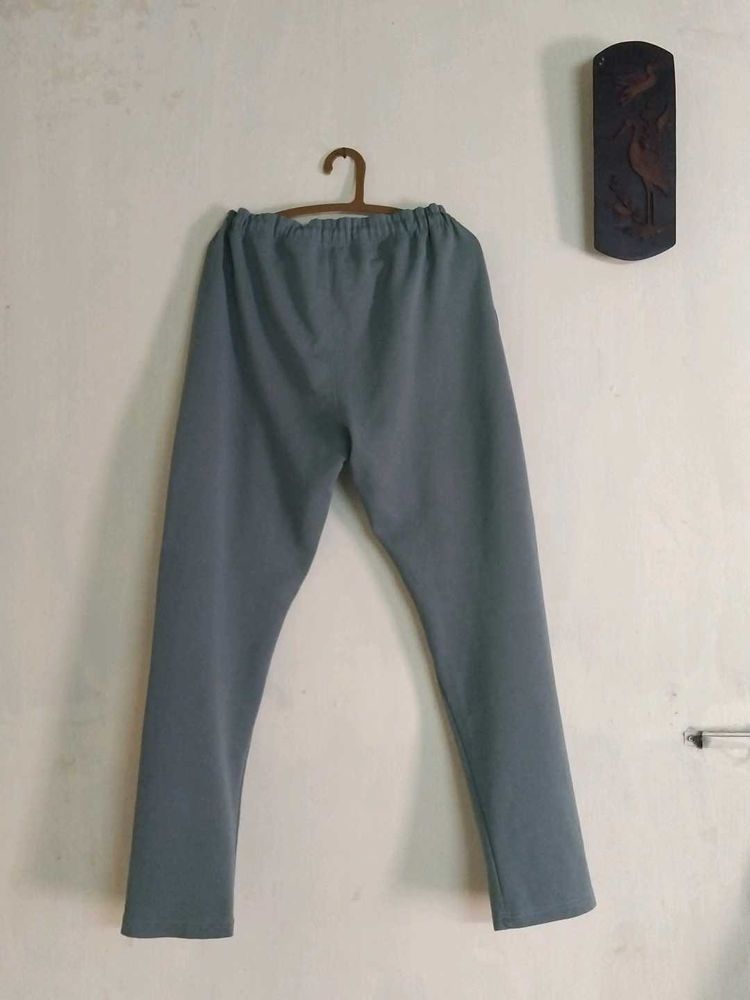 Comfortable Oilve Sweatpants