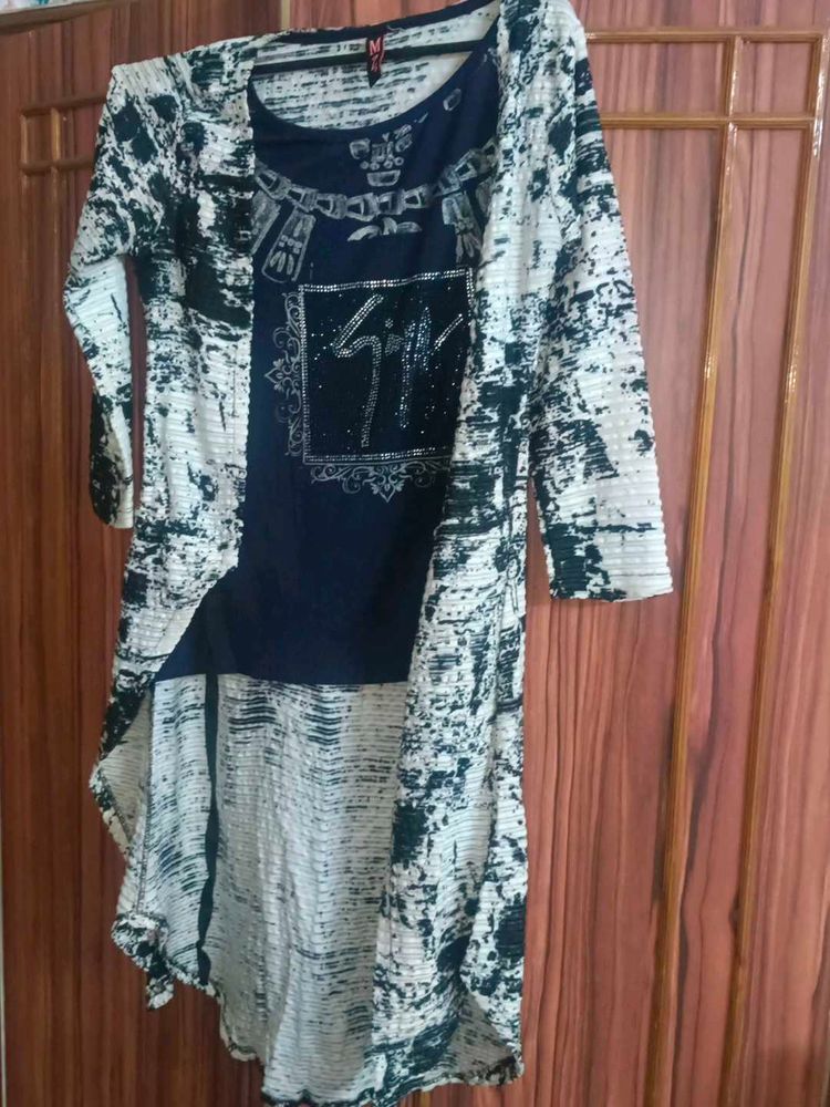 Stylish Blue &amp; White Top with Shrug