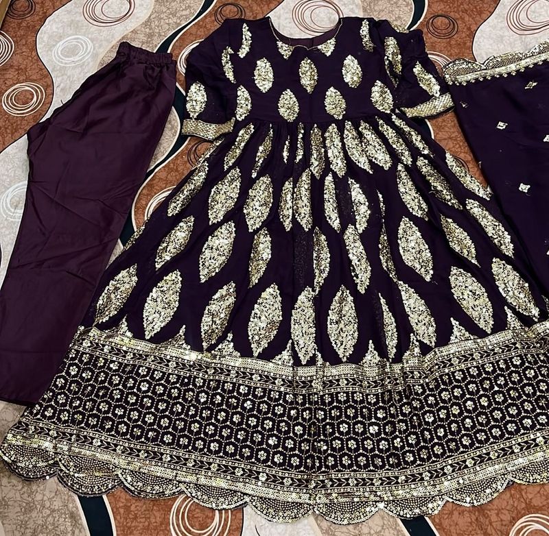 Elegant Purple Embroidered Kurta Set