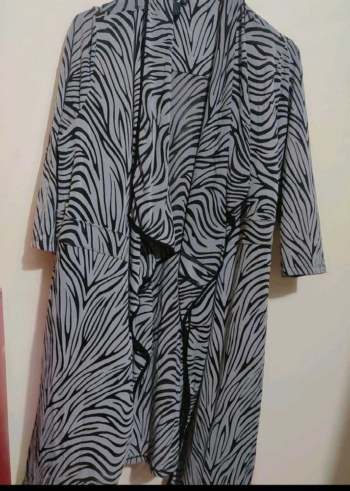Grey Printed Shrug For Girl Or Woman 38 Bust
