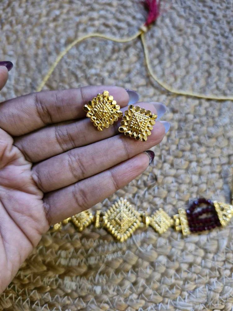 Beautiful Choker Set