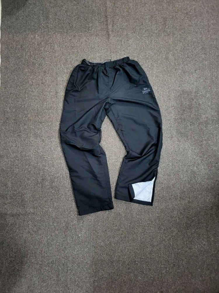 black pants