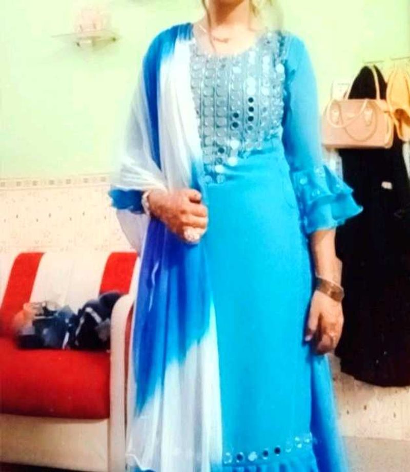 Suit With Dupatta