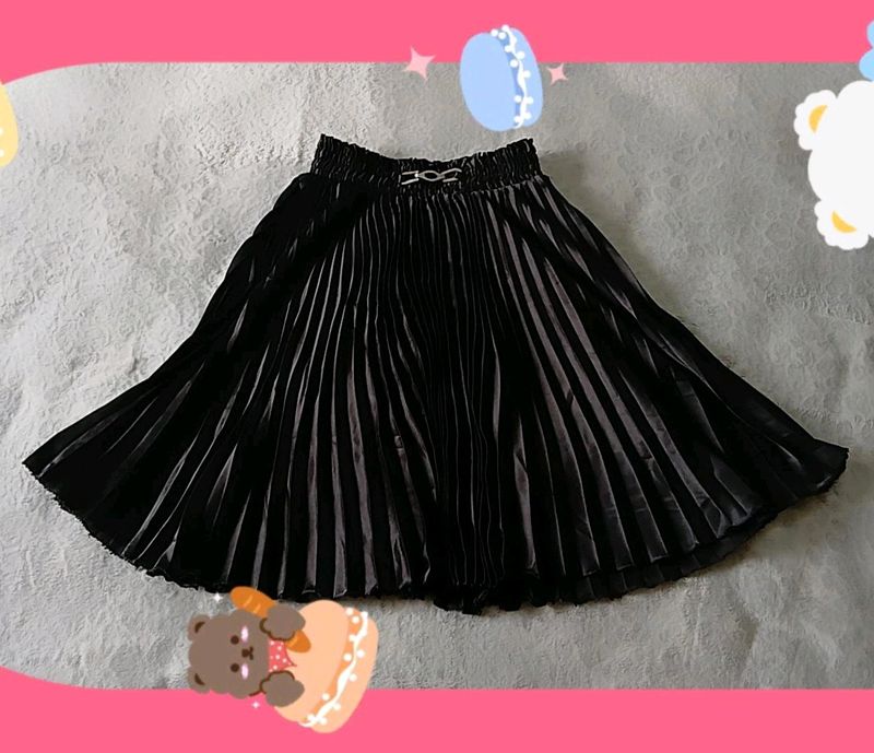 Cute Black Skirt 🐰