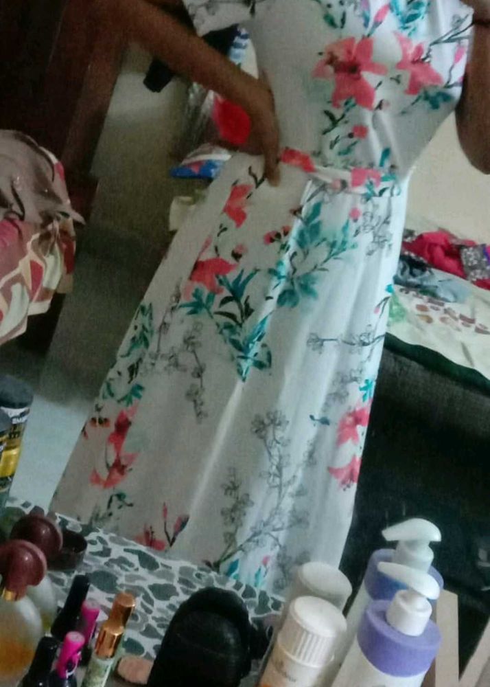 White Long Dress With Waist Tie