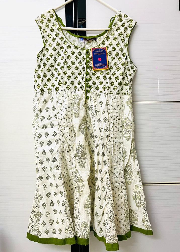 White &amp; Green Printed Kurti