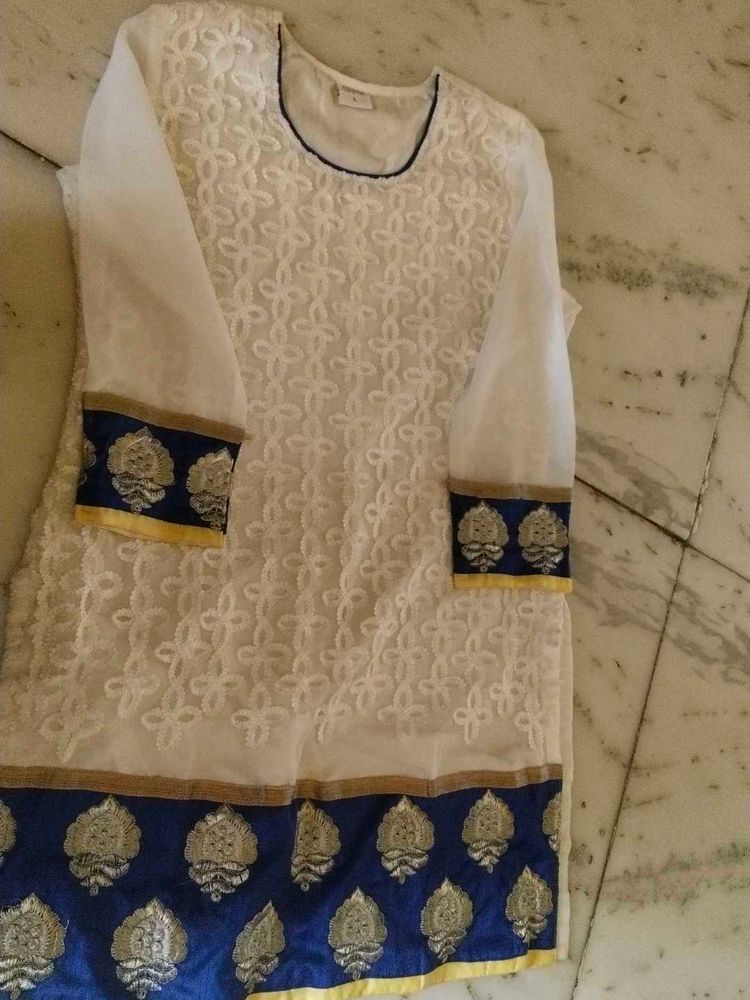 White Embroidered Kurta