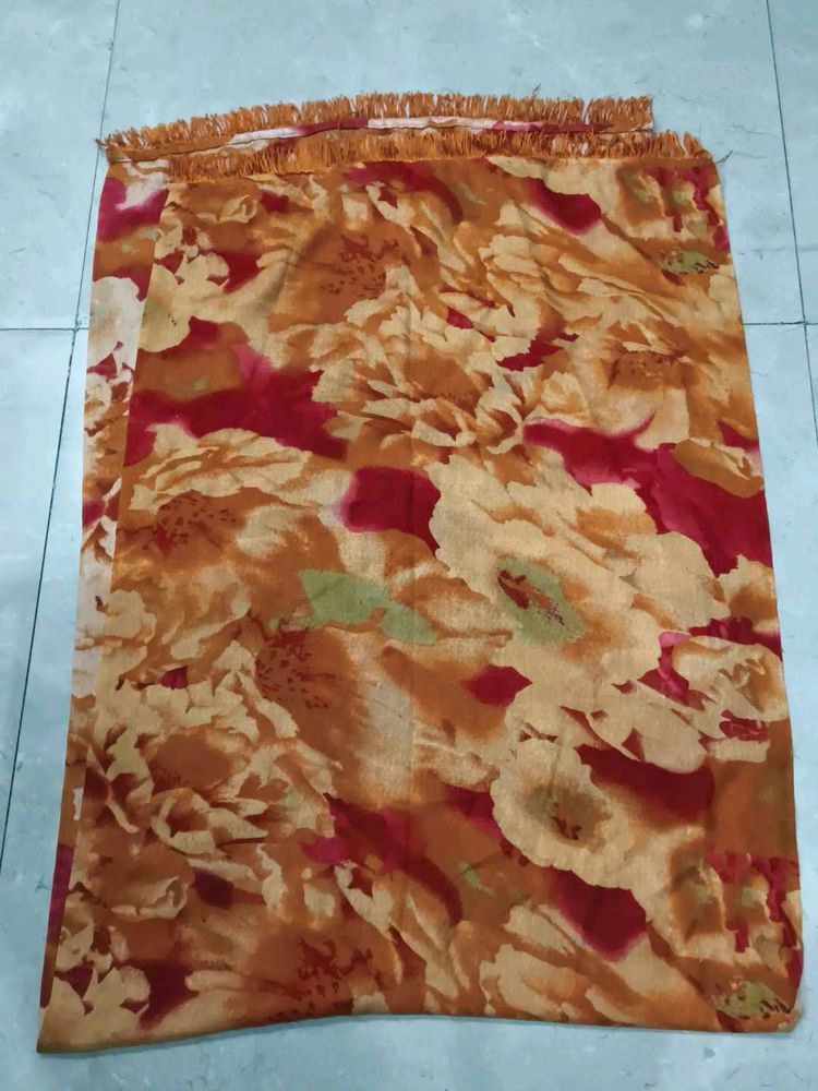 Floral Print woolen stall