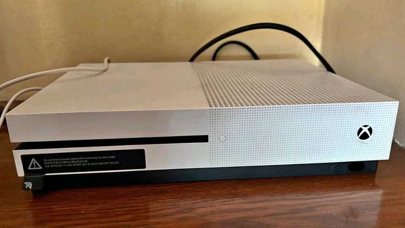 Xbox One S 1 Tb
