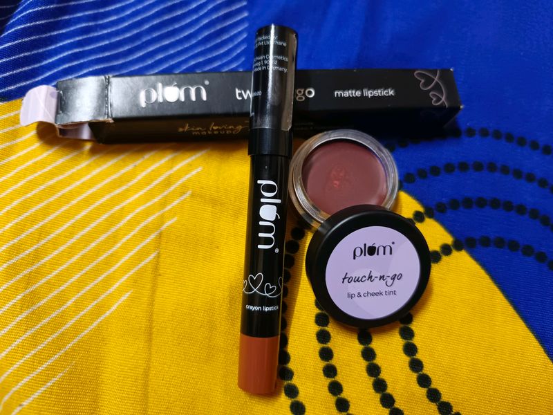 Plum Lipstick With Free Tint Worth 595