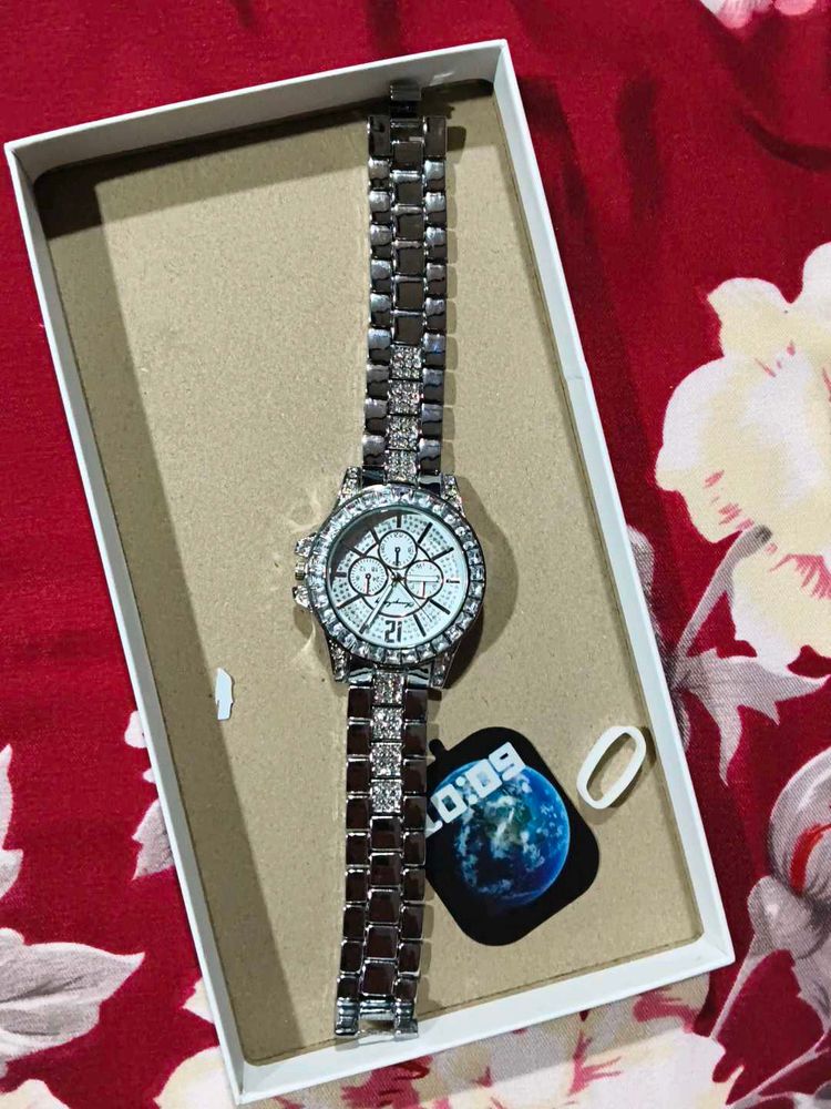 Sparkling Rhinestone Watch