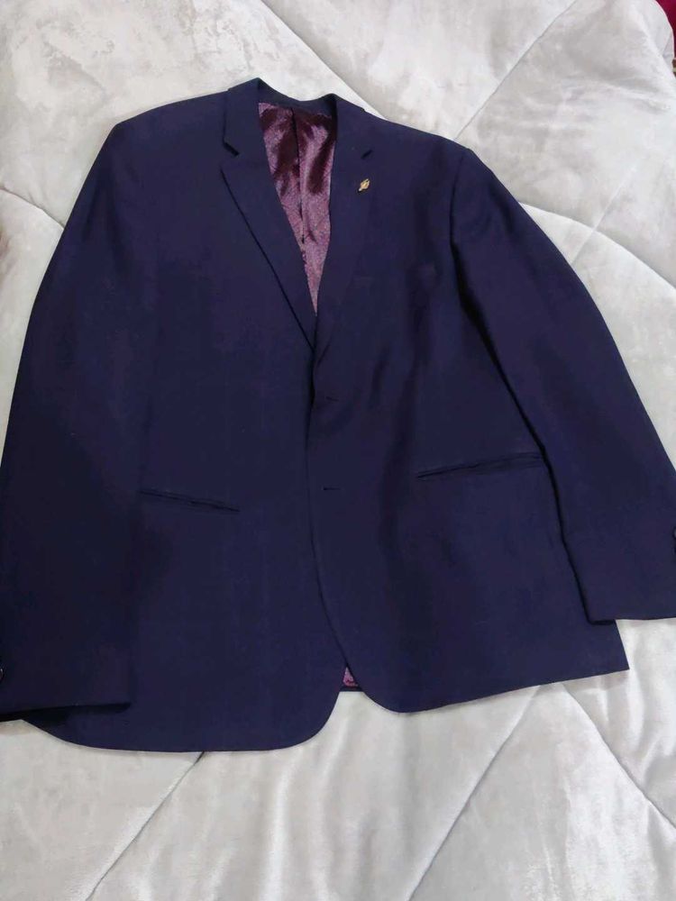 3P Gents Party Wear Suite For Sale
