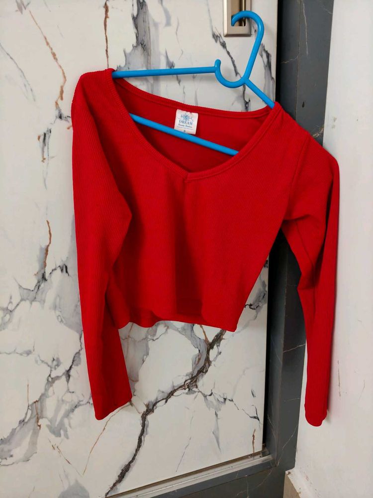 Chic Red Ribbed V-Neck Long Sleeve Crop Top