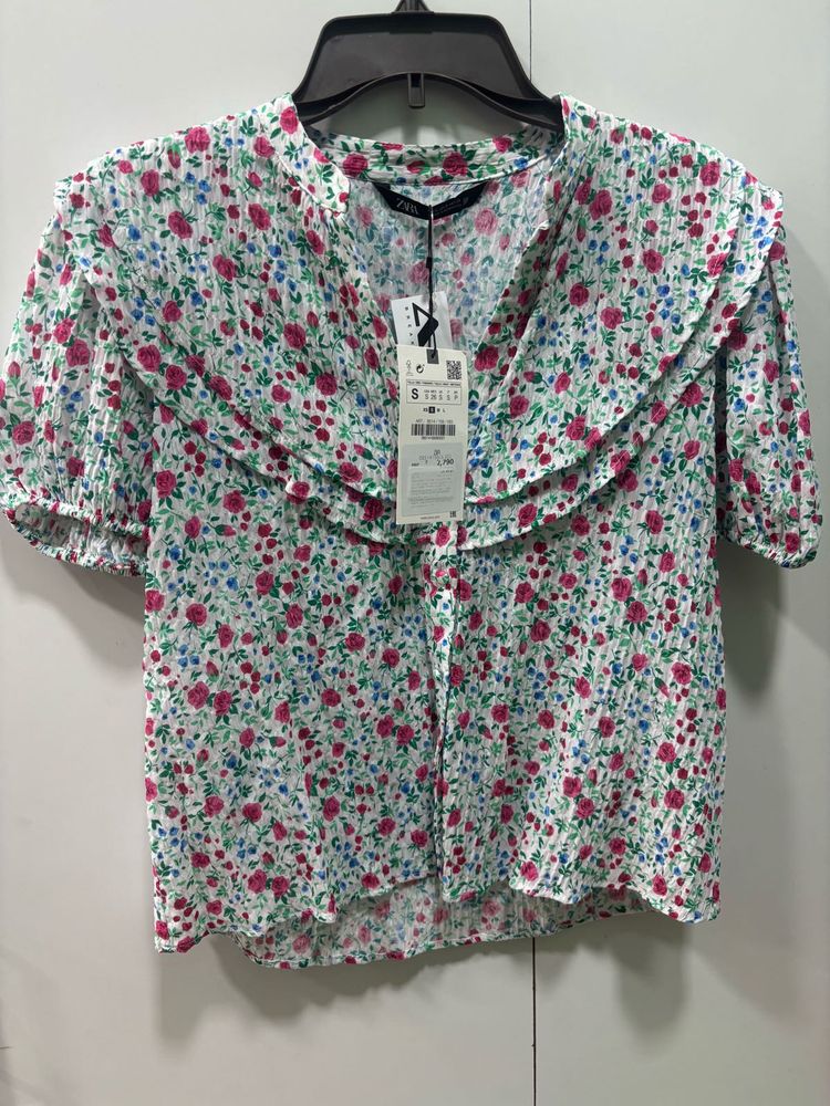Zara Floral Top Size s