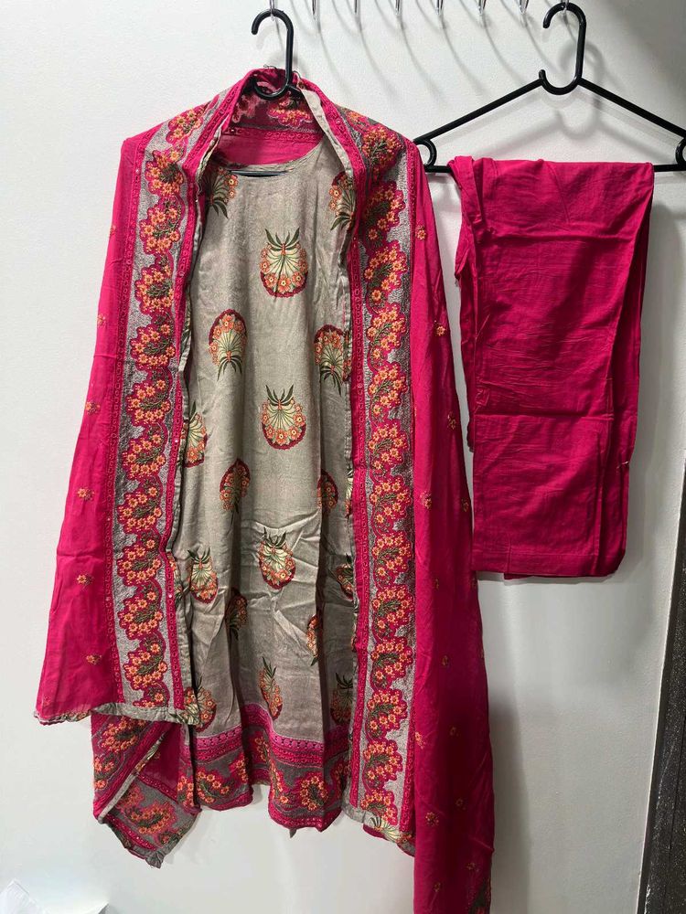 Pink &amp; Grey Pant Suit