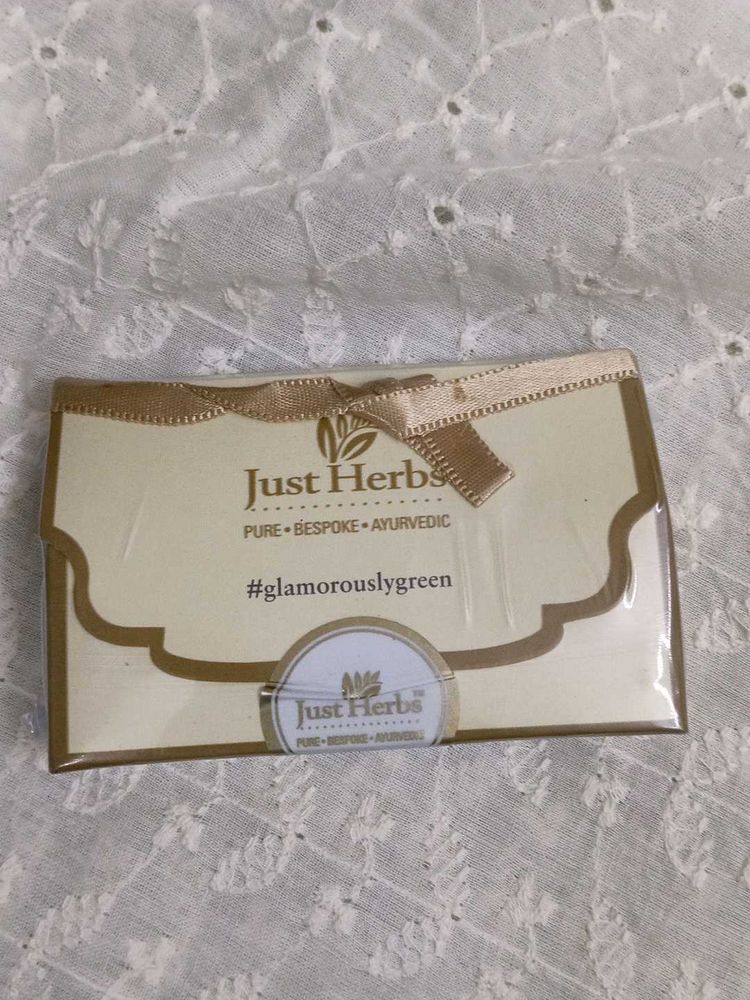 Just Herbs lipstick set of 16 shades