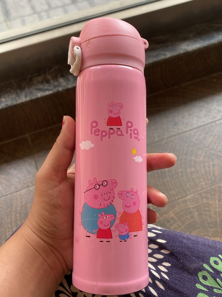 A Good Looking Peppa Pig Water Bottle