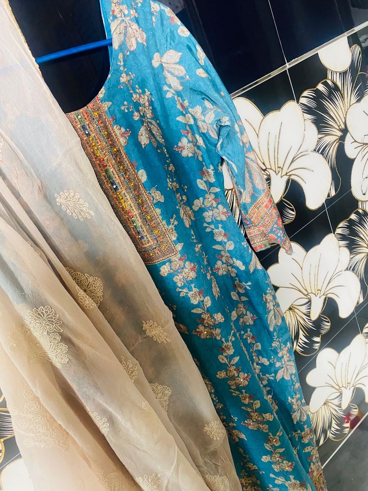 Kurta Dupatta Blue And Light Golden Sitara Set